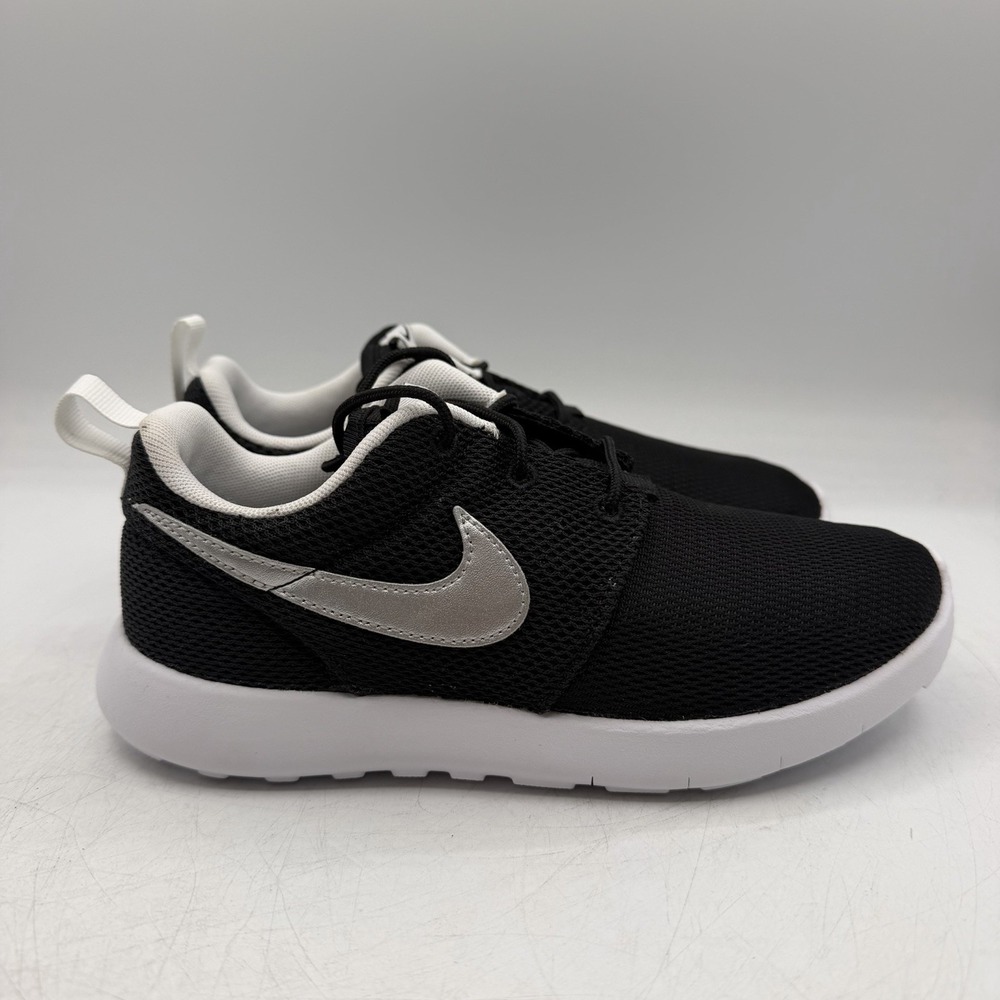 Nike Roshe One PS Shoes YOUTH Kids Sz 1 Y Black/Metallic Silver 749427-021 - Picture 2 of 11